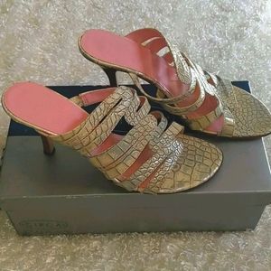 NWT Joan & David "Bengal" slides Size 9.5
